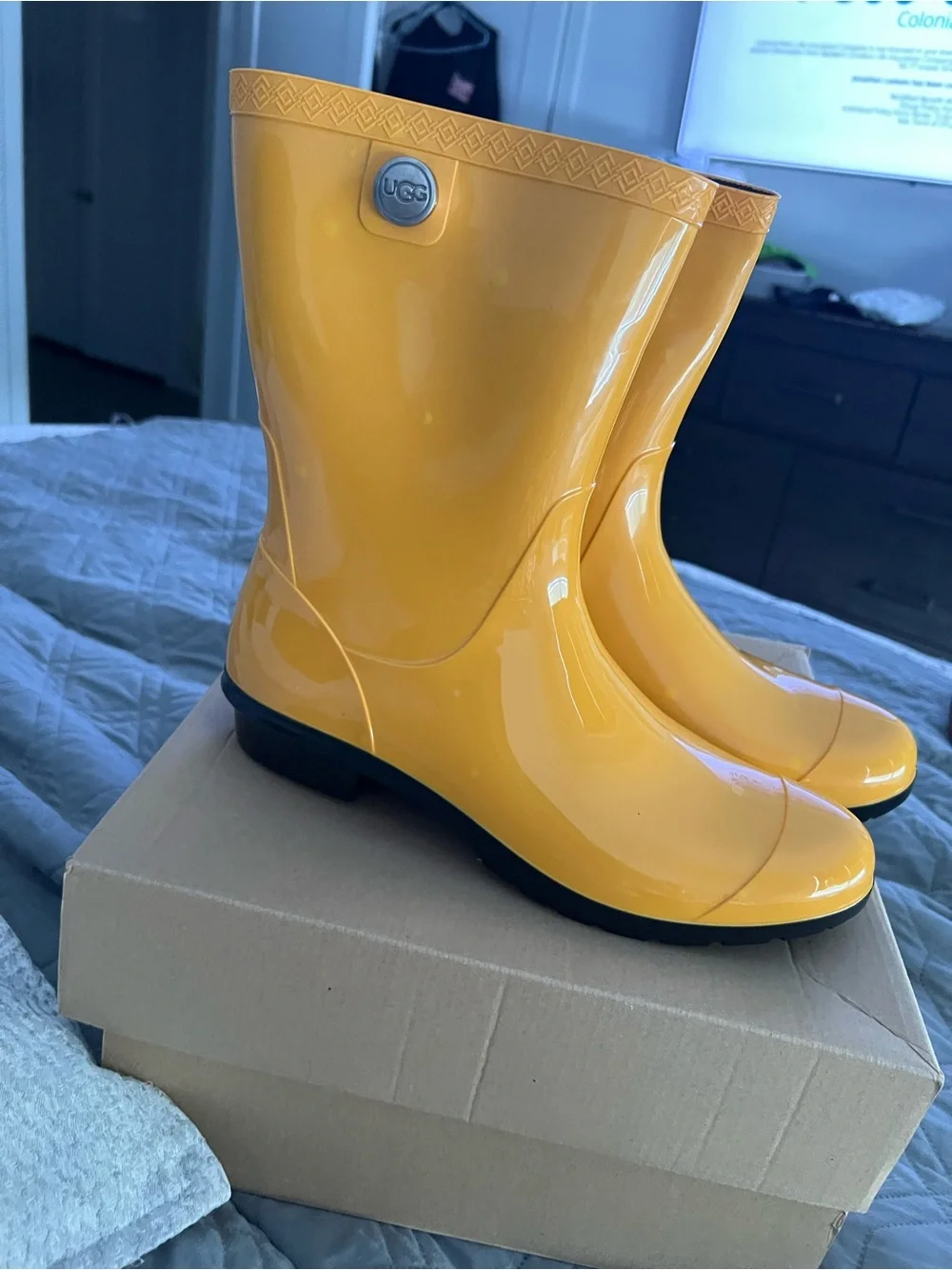 UGG bright yellow